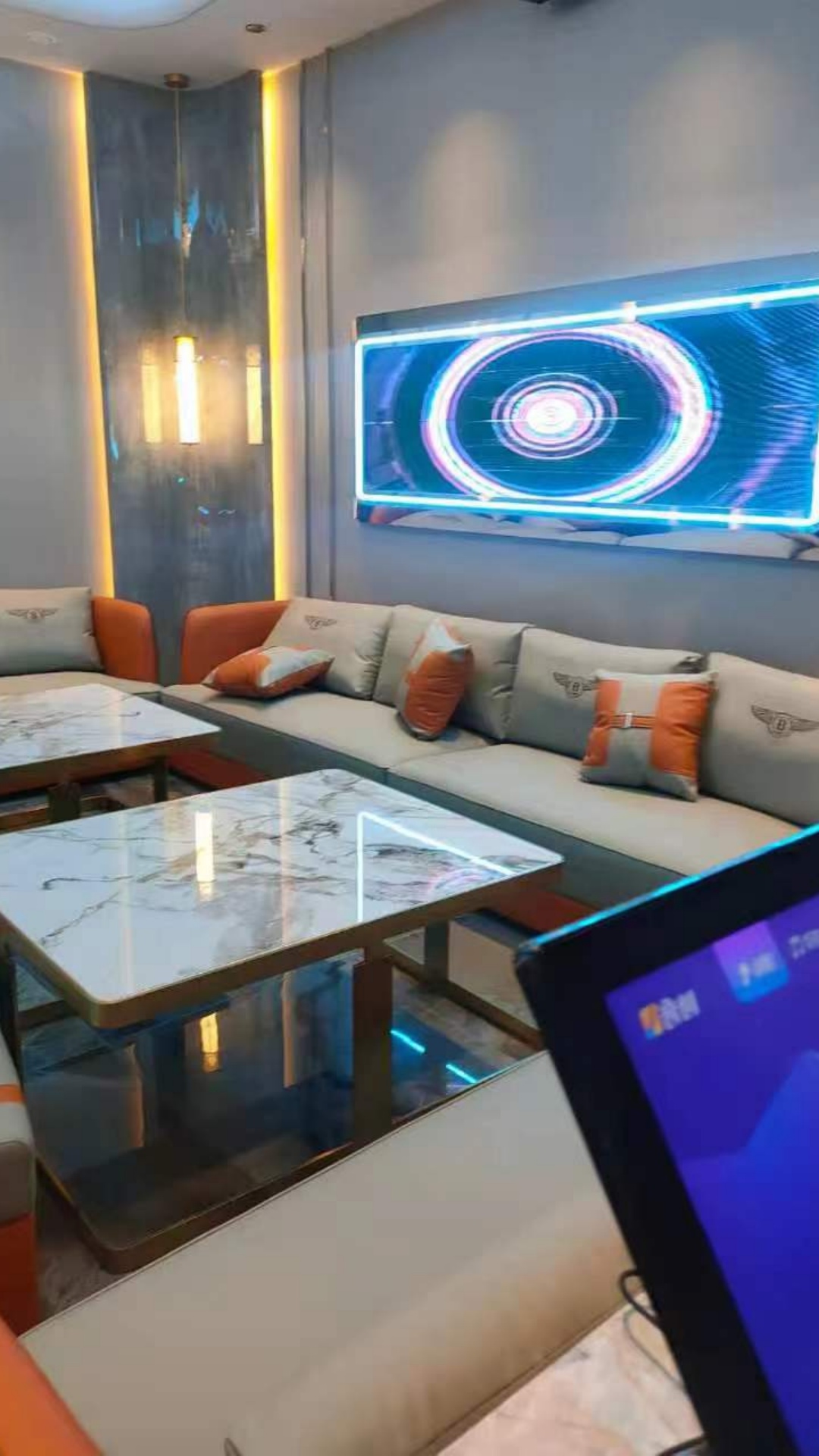 豪华包厢内部环境